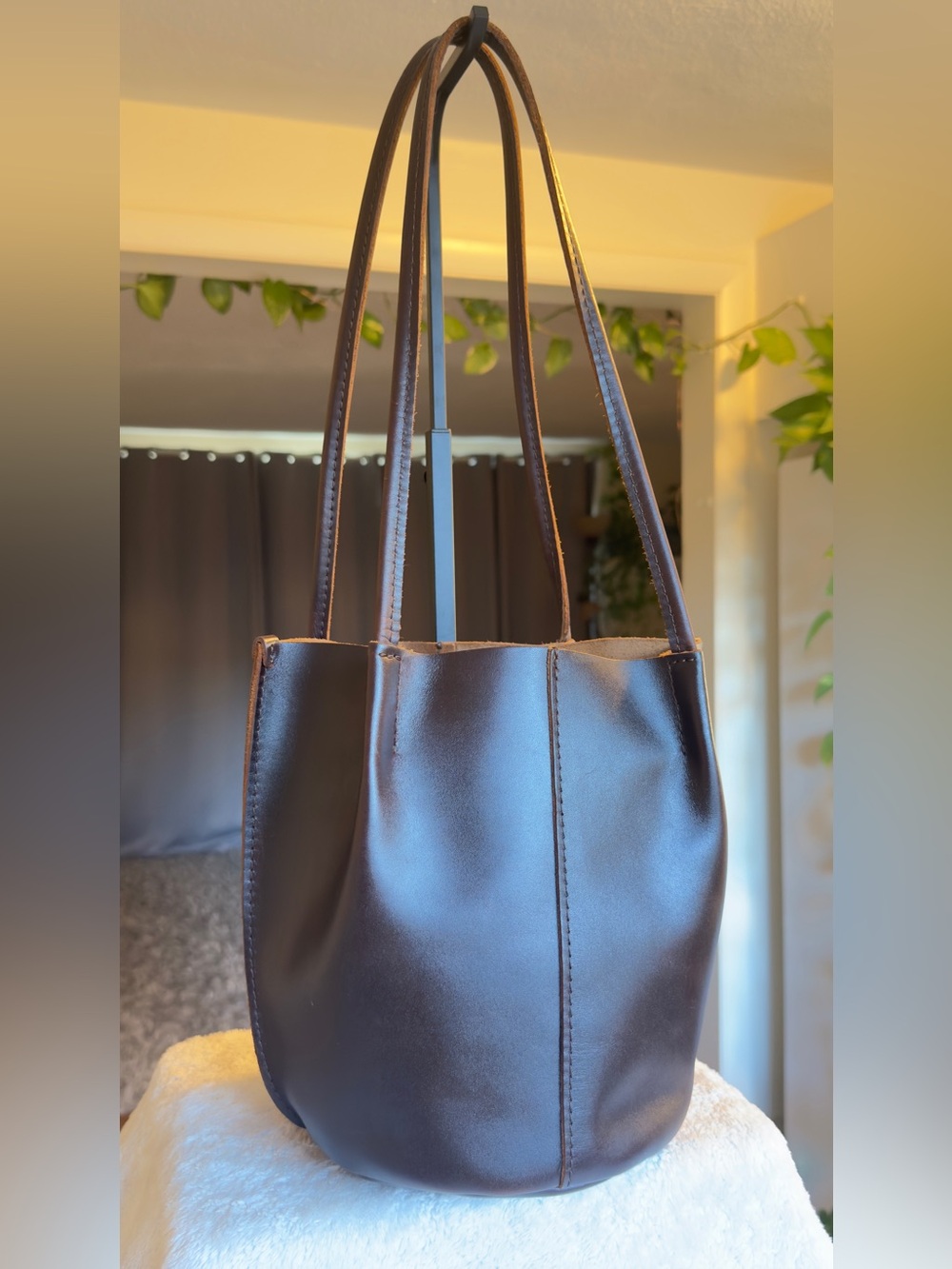 Portland Leather Goods Devan Bucket Tote Small Dark Brown Leather Handbag Classi